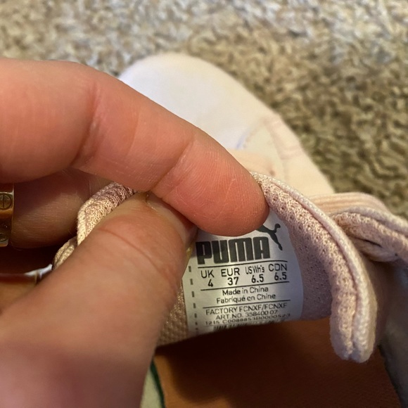 Puma sneakers, like new , size 6.5 - Picture 3 of 5